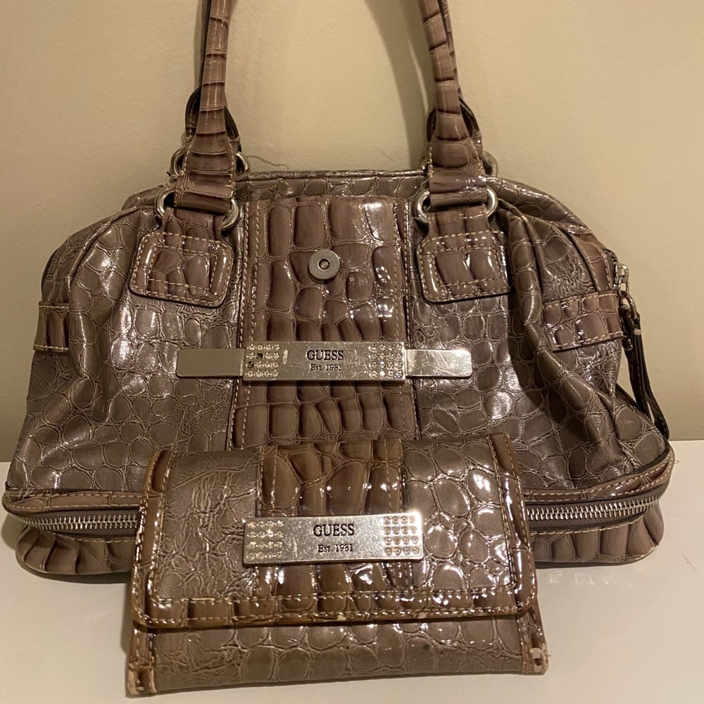 Guess purse and wallet